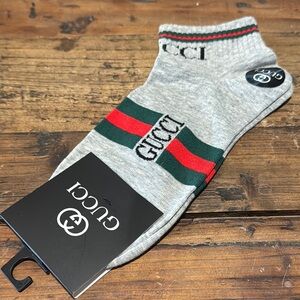 NWT Gray Men's Socks